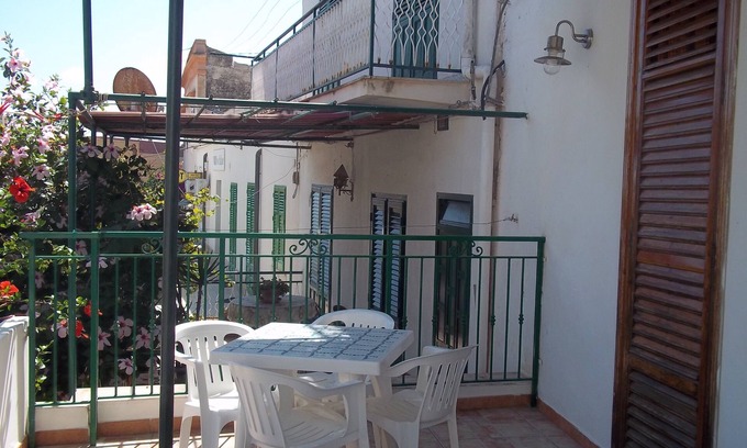 Ustica Apartment | Centro Gelsomino 1 apartment