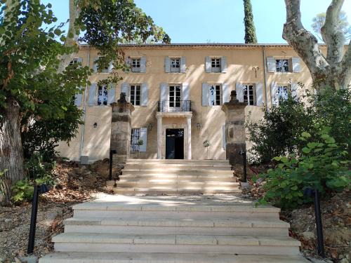 Cornillon House | Château de l'Olivète