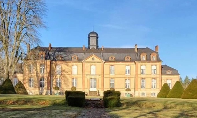 Lombron House | Château de Lauresse