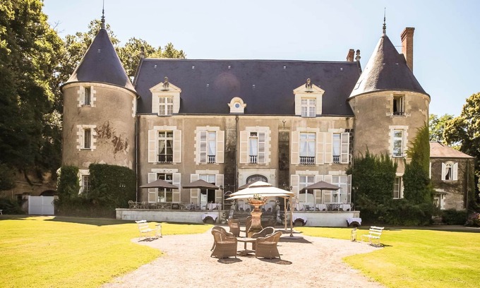 Charge Hotel | Château de Pray