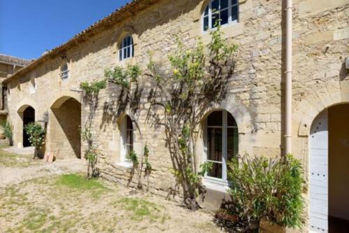 Aimargues Apartment | Château de Teillan - Pigeonnier