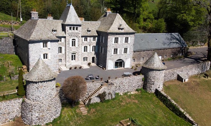 Curieres Bed & Breakfast | Château du Puech
