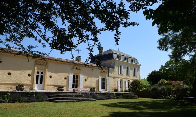 Fronsac Bed & Breakfast | Château Richelieu