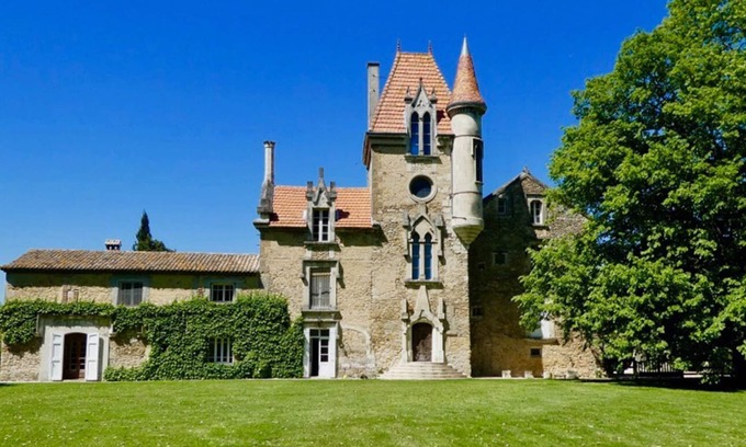 Bollene Other | Château Rouge (8 people- swimming pool)