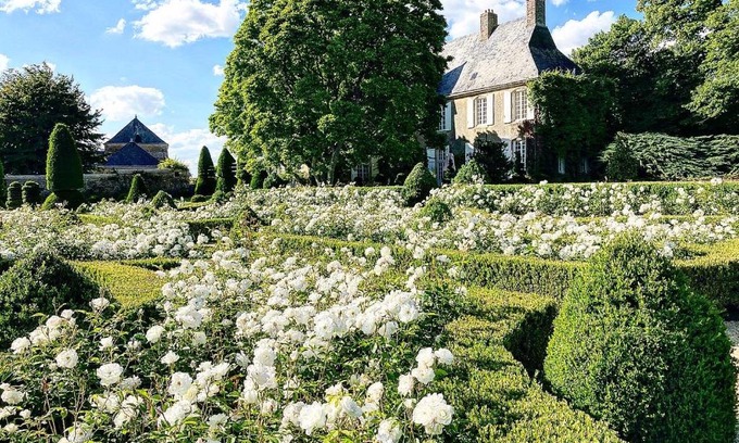 Saint-Christophe-en-Champagne House | Chambres d'hôtes La Massonnière avec grand jardin - idéal familles, groupes et séjour nature - Sarthe