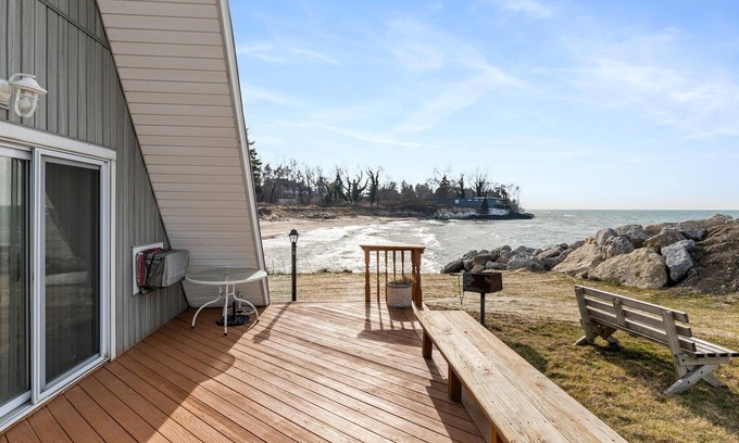 Stevensville Villa | Chalet #01 - Two Bedroom Villa, Sleeps 6