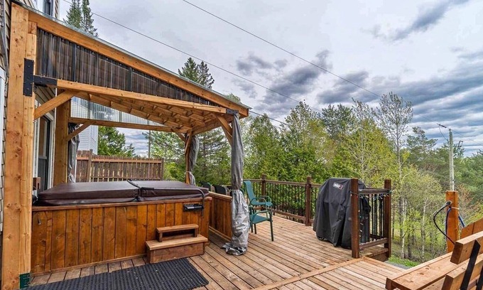 Lac-Etchemin Ski Chalet | Chalet 4 saisons tout équipé situé sur la montagne Mont-Orignal.