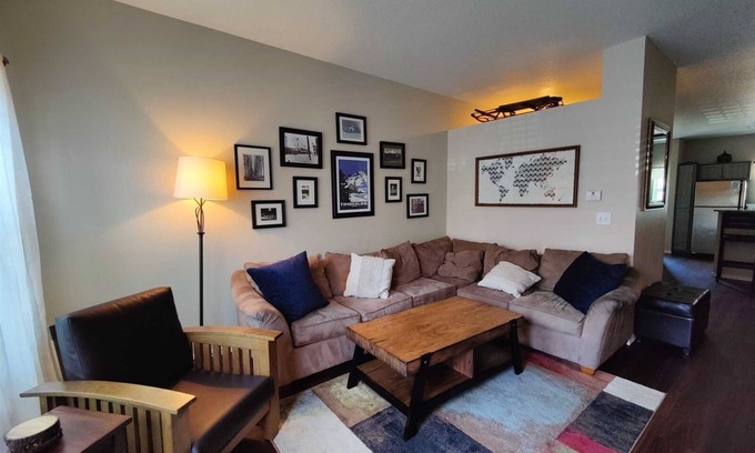 Government Camp Ski Chalet | Chalet 45 at the Official Collins Lake Resort