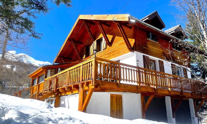 Allos Ski Chalet | Chalet 5 min from La Foux d'Allos resort-1700m ALT-12 pers Max