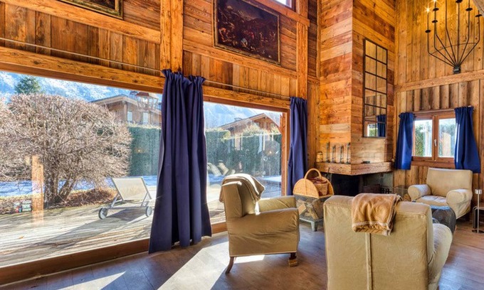 Chamonix-Mont-Blanc Cottage | Chalet Alma - self catered chalet that sleeps 10-13 in five bedrooms with pool, sauna and garden