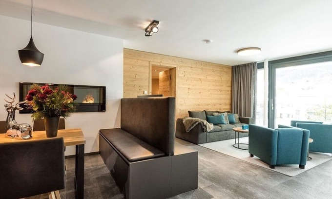 Kitzbuehel Apartment | Chalet Alpine Jewel