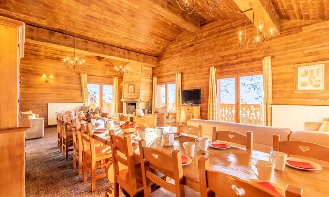 Arc-2000 Apartment | Chalet Altitude - Chalet de l'Ours* - 9 room apartment for 16/18 people Great Comfort