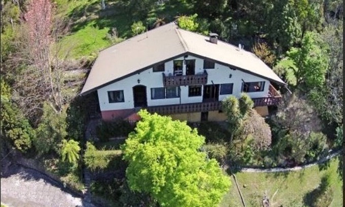 Warburton Ski Chalet | Chalet and Garden Cottage - sleeps 6