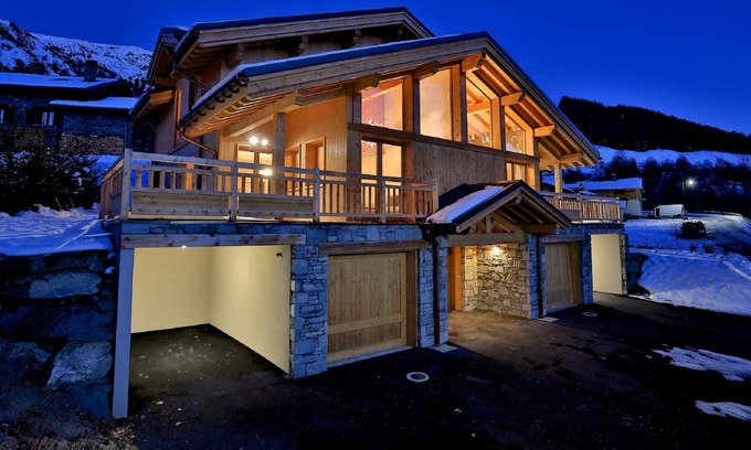 Villarabout Ski Chalet | CHALET APHYLLA