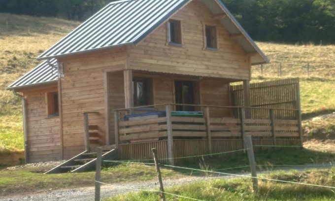 Le Claux Ski Chalet | Chalet at the foot of Puy Mary with jacuzzi