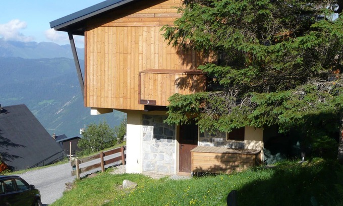 Saint-Lary-Soulan Ski Chalet | CHALET at the foot of the slopes - PANORAMIC VIEW (sleeps 8/12)