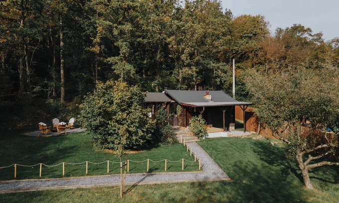 Sevry Ski Chalet | Chalet aux Portes des Ardennes Avec spa Extérieur, Jardin & Terrain de Pétanque