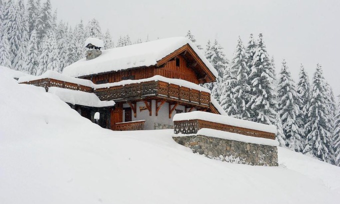 Courchevel Ski Chalet | Chalet Barragiste