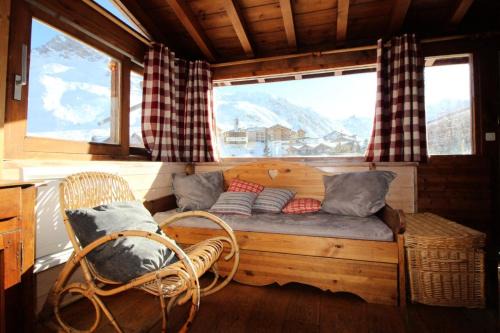 Les Almes Ski Chalet | Chalet Bobech - chalet traditionnel, terrase plein sud MAE-3383