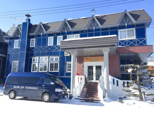 Furano Hotel | CHALET BURLAP FURANUI