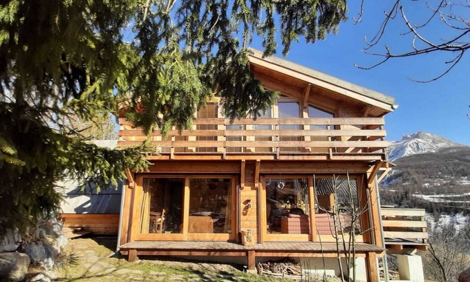 Allos Ski Chalet | Chalet Chaleureux Avec vue Panoramique
