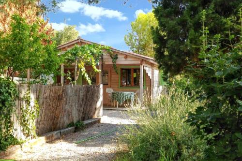 Poussan Ski Chalet | Chalet charmant à Poussan avec jardin privé et barbecue