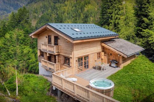 Les Houches Ski Chalet | Chalet Choquette - OVO Network
