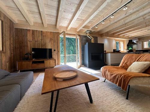 Samoens Ski Chalet | Chalet confortable avec cheminée et terrasse à Samoëns - FR-1-624-5