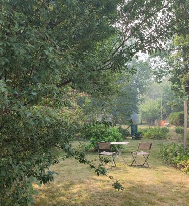 Pressignac House | Chalet dans la Foret.Adorable 1 bedroom chalet surrounded by woodland