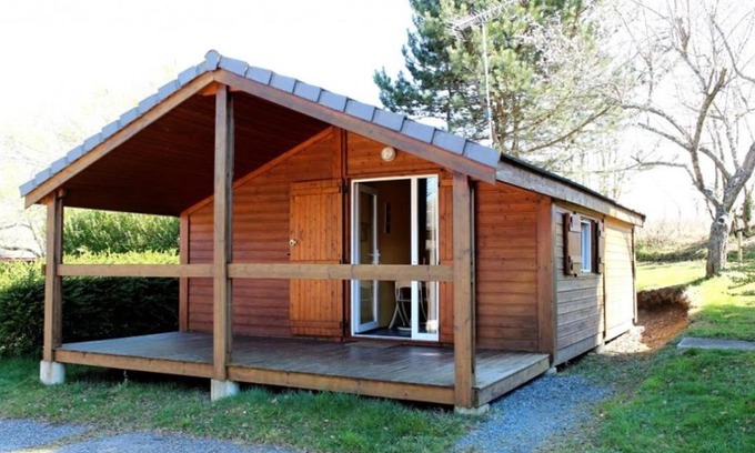 Treignat House | Chalet familial avec terrasse et activités camping - FR-1-489-405