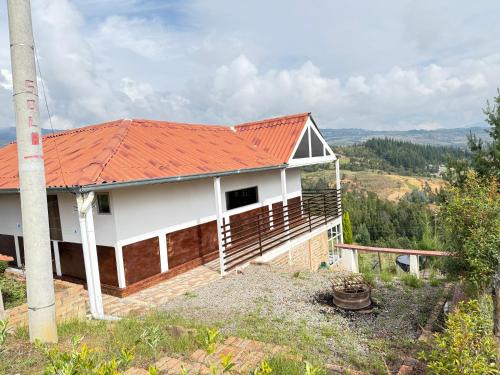 Pesca Ski Chalet | Chalet Familiar Delpilar, Full equipado, zona de Jacuzzi!