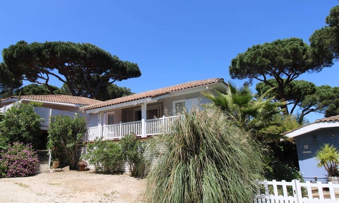 Gassin House | Chalet for 6 people at Oasis Park in Gassin