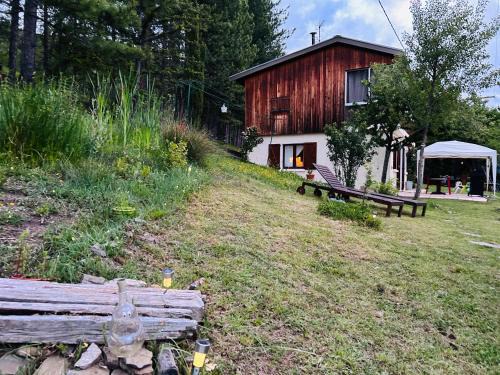 Saint-Apollinaire Apartment | Chalet Forest
