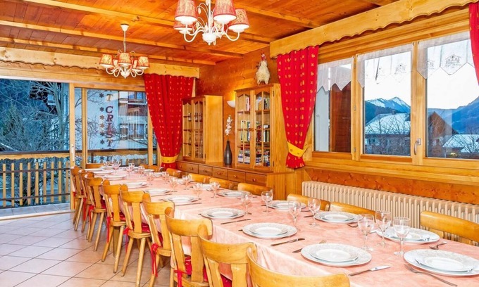 La Chapelle-d'Abondance Ski Chalet | Chalet, 300m from ski lifts, view mountain, sauna, terrace, balcony, fireplace or stove, parking, tv