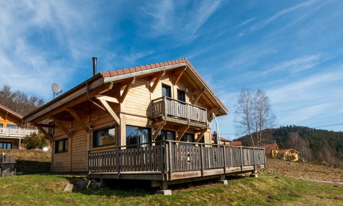 Xonrupt-Longemer Cabin | Chalet Gérardmer-Xonrupt-Longemer plein sud 10 personnes Wifi SPA Jacuzzi Sauna