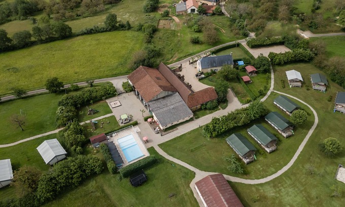 Jayac House | Chalet 'Gîte Bellevue' with Shared Pool, Private Terrace and Wi-Fi