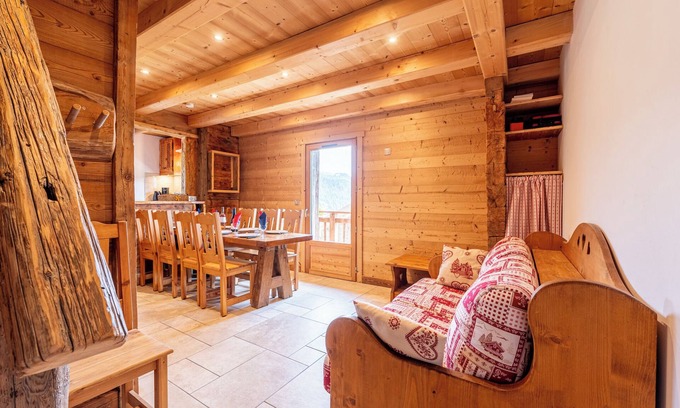 La Giettaz Ski Chalet | Chalet 'Gite Les Clapières - Petite Partie' with Mountain View, Private Terrace and Shared Garden