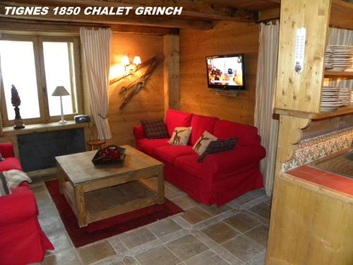Les Boisses Apartment | CHALET GRINCH 90m2, 3 Sdb, skis aux pieds, wifi