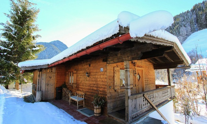 Aschau bei Kirchberg Ski Chalet | Chalet in Kirchberg near Ski Gondola