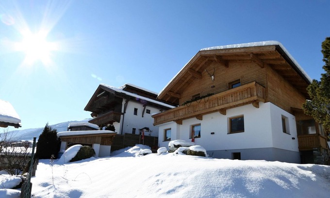 Fuegen House | Chalet in Fügen near Spieljoch Ski Lift