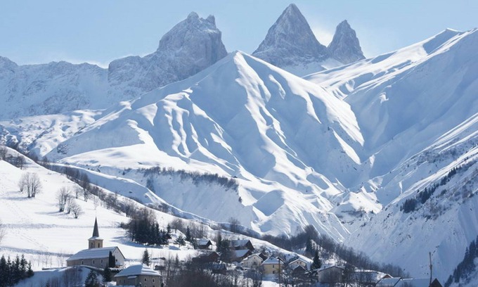 Saint-Sorlin-d'Arves Ski Chalet | Chalet in the heart of the Sybelles estate, with an exceptional panoramic view