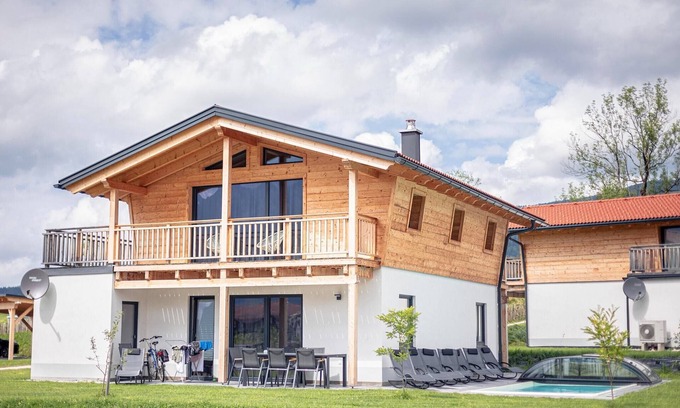 Inzell Ski Chalet | Chalet in Inzell with Pool & Alpine View