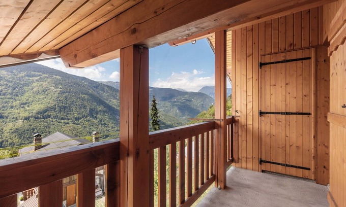 Great Alpine Road House | Chalet in Montagny near Ski Slopes