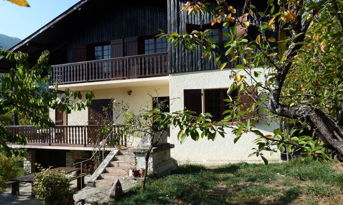 La Bollene-Vesubie Ski Chalet | Chalet in the Mercantour Park with beautiful terrace and large enclosed land