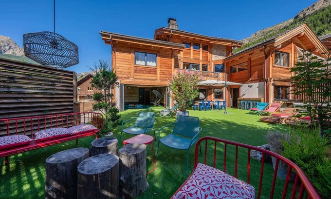 Monetier-les-Bains Ski Chalet | Chalet l'Orion