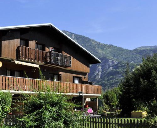 Le Bourg-d'Oisans Apartment | Chalet la Cachette Cyclists & Skiers