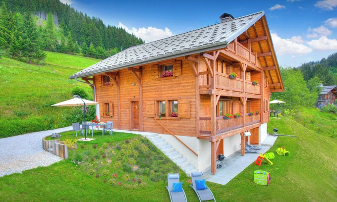 Manigod Ski Chalet | Chalet Lydie Manigod - alpine family stay for 8 - OVO Network