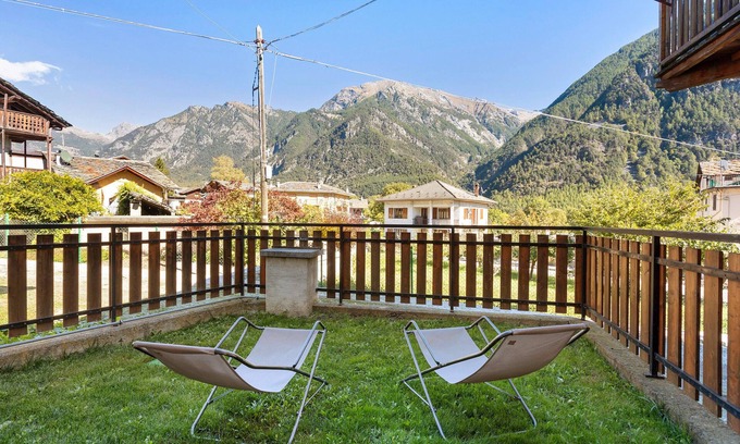 Quincod Ski Chalet | Chalet 'Maison Du Coeur - Bien-être' with Mountain View, Private Terrace and Wi-Fi