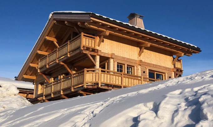 Notre-Dame-de-Bellecombe Ski Chalet | Chalet Nanook