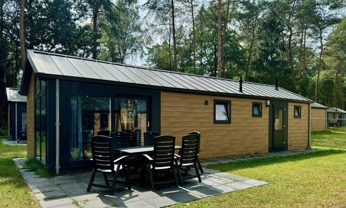 Beekbergen-Zuid Ski Chalet | Chalet near Hoge Veluwe National Park